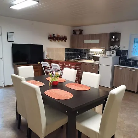 Sasvar Vendeghaz Holiday home Paradsasvar